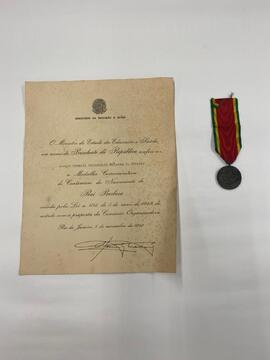 Medalha condecorativa  e Diploma (condecoração)